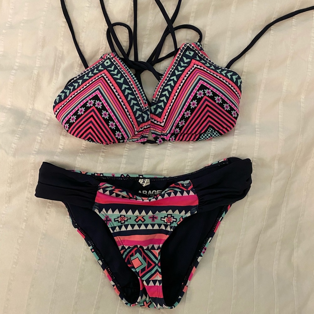 Garage bikini set
